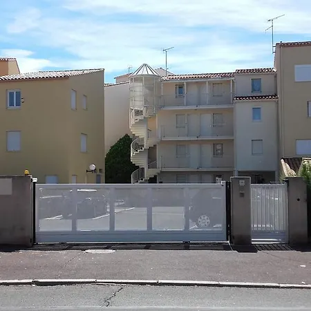 Studio Cap D'agde Terrasse Vue Port Apartment Agde