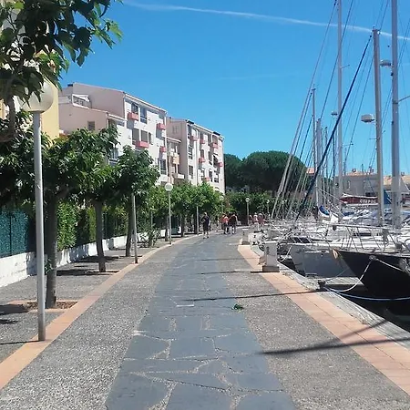 Studio Cap D'agde Terrasse Vue Port Apartment Agde